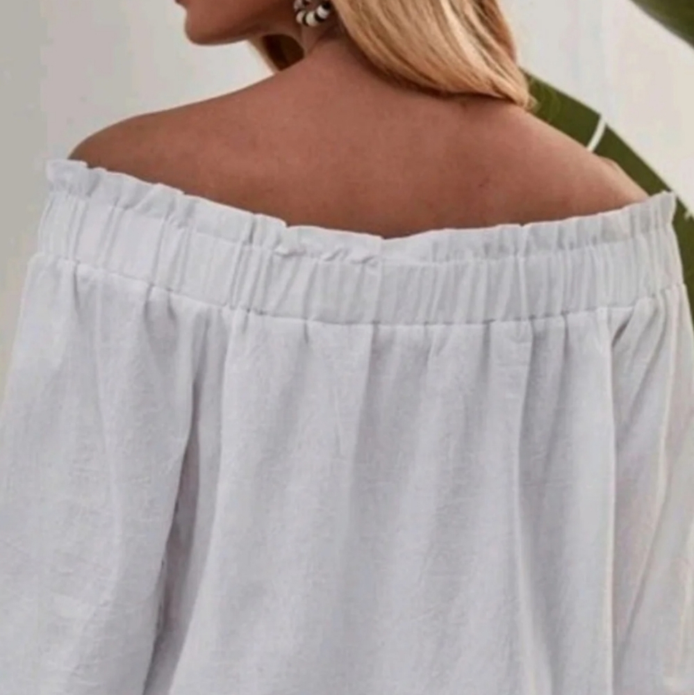 Off-shoulder top - Picture 2 of 7